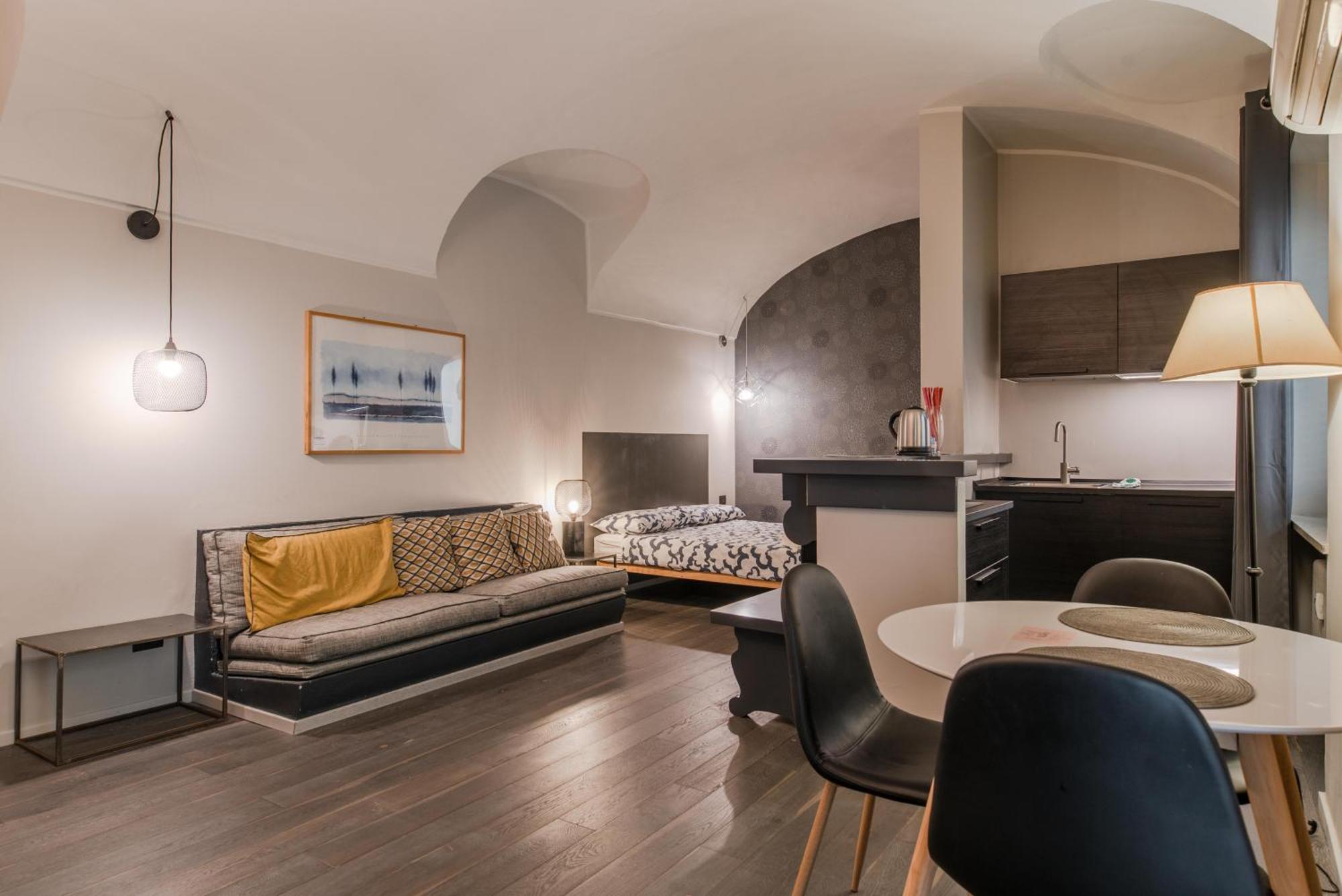 Familia Apartaments - 048 By Happyhostorino Bagian luar foto